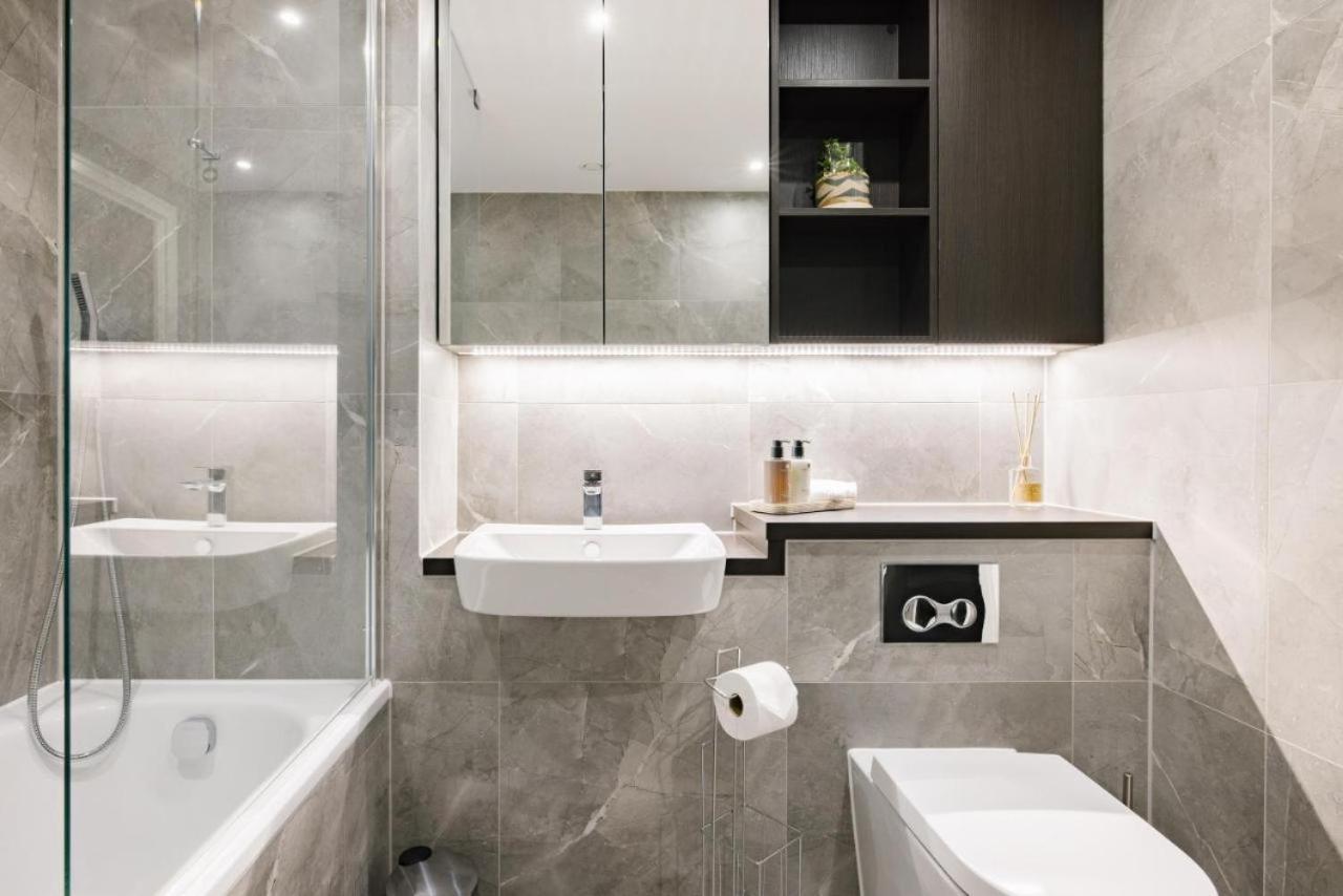 West Point Hotel Londen Buitenkant foto